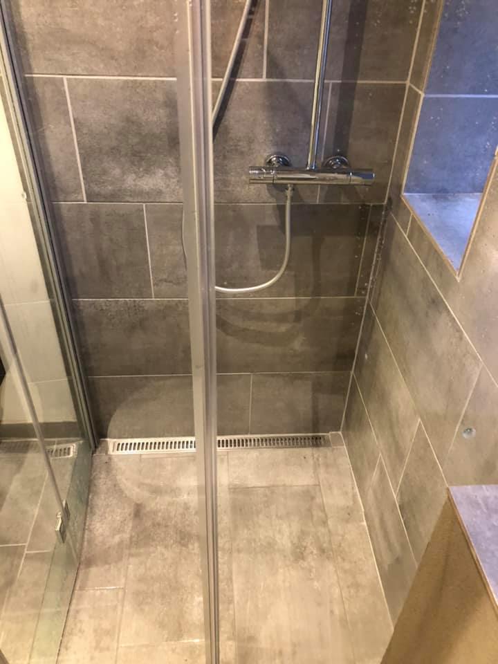 Komplet badeværelsesrenovering fra gulv til loft